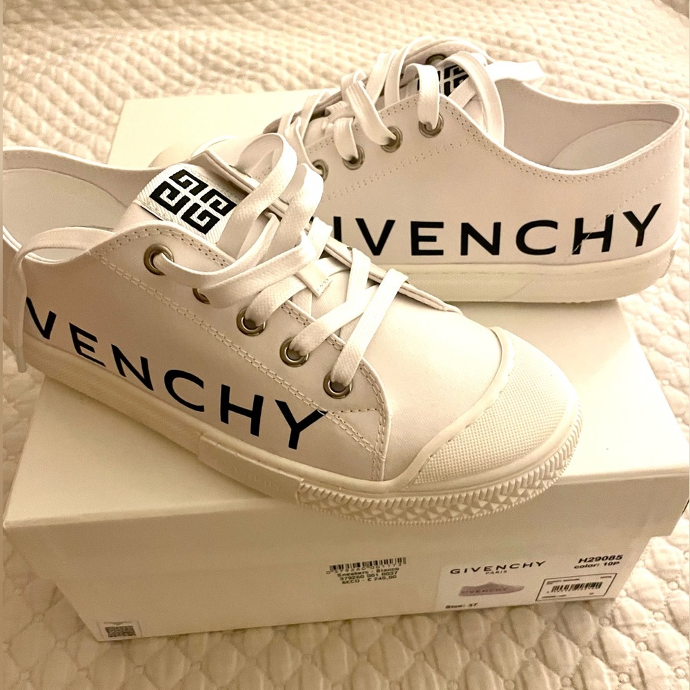 Givenchy 4G Sneakers Size 37 EUR